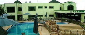 Le Baron Hotel Accra Exterior photo