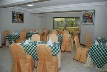 Le Baron Hotel Accra Exterior photo